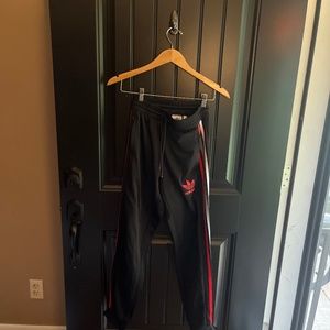 Adidas black/red track chille 20 pants size m